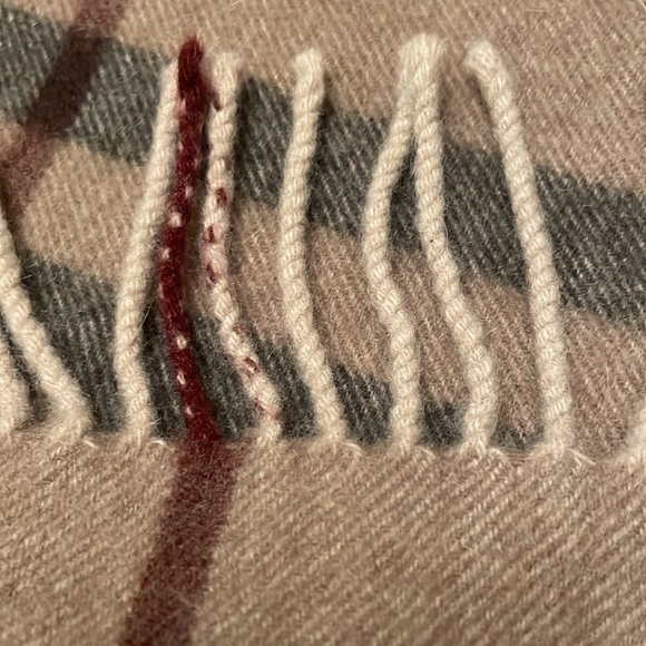Auth Burberry 💯 Cashmere Nova Check Scarf Soft Brown Burgundy Dark Brown - Picture 7 of 9